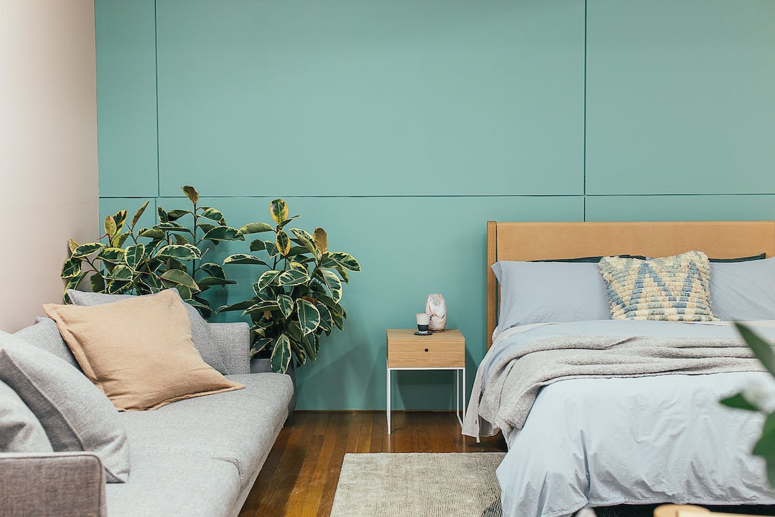 Décorer un studio à bas budget : comment faire ?